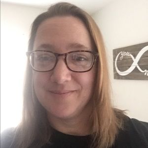 Meet your Posher, Lori